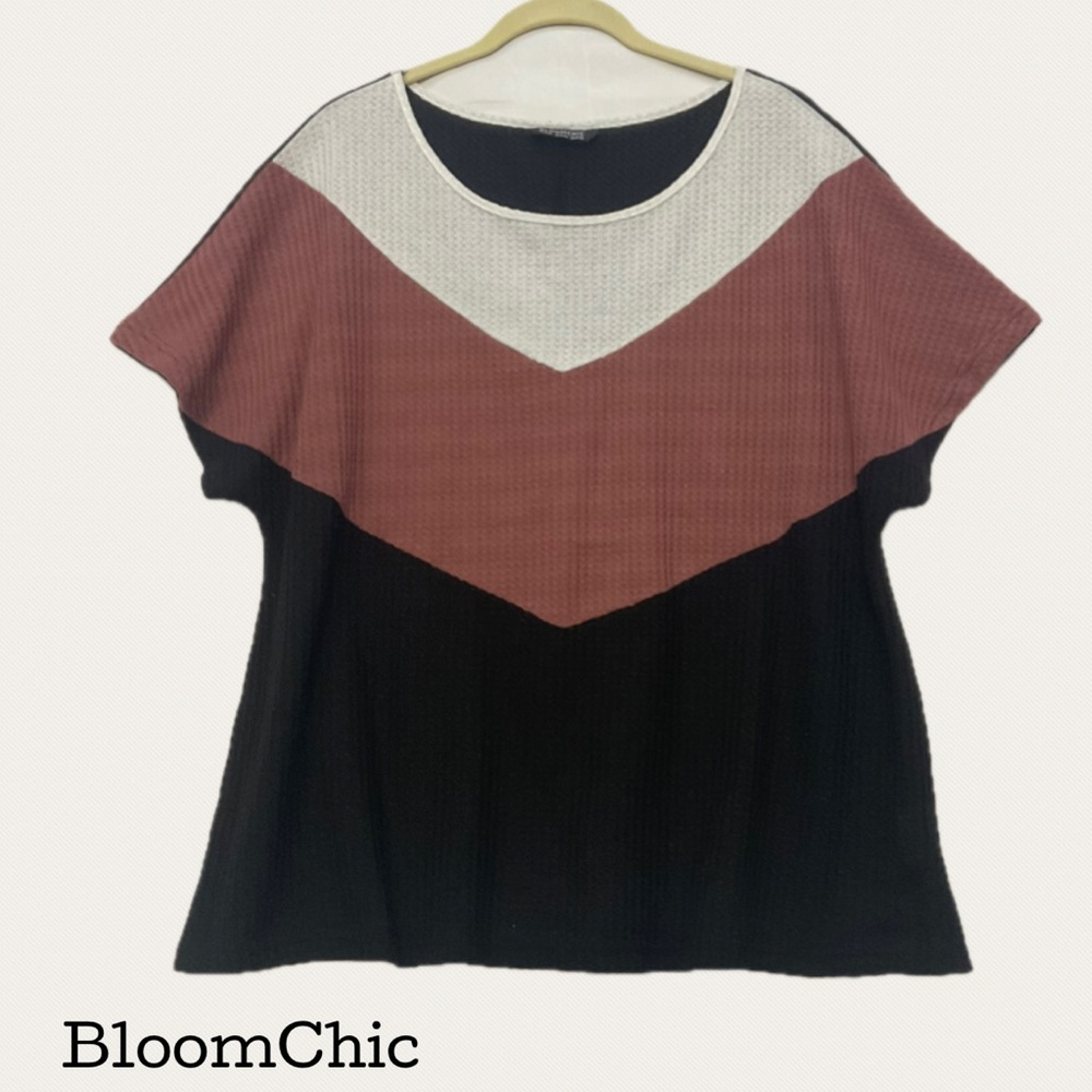 BloomChic Women's Color Block Top 27" p2p